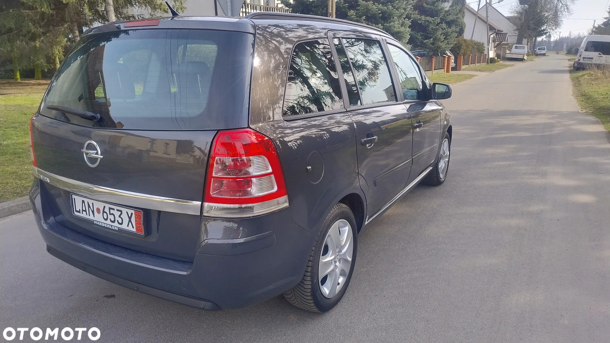 Opel Zafira 1.8 Cosmo - 8