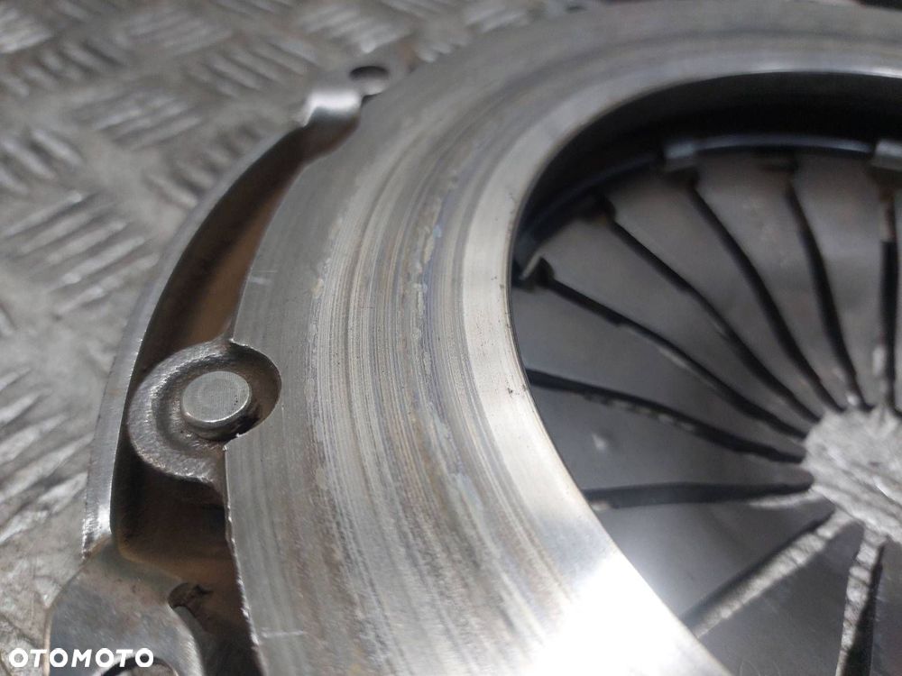 SPRZĘGŁO TARCZA + DOCISK + ŁOŻYSKO OPOROWE PEUGEOT 206 I 2.0 HDI ID: 236608 - 6