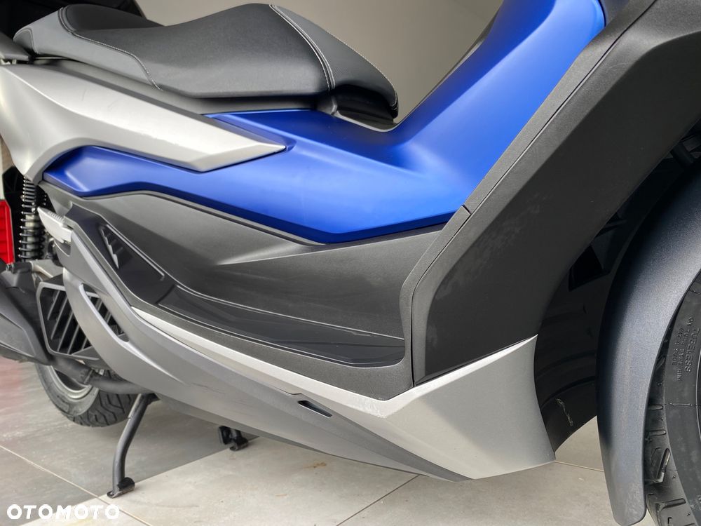 Honda NSS - 33