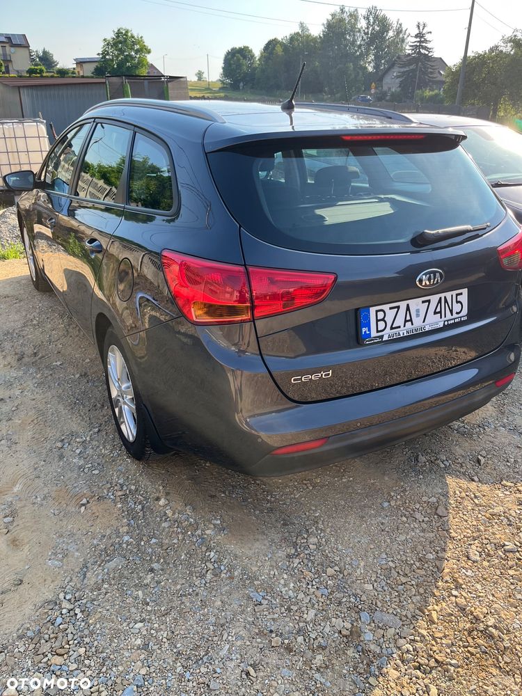 Kia Ceed 1.4 Business Line - 23