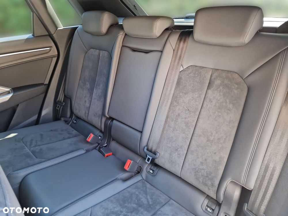 Audi Q3 35 TFSI mHEV S tronic - 19