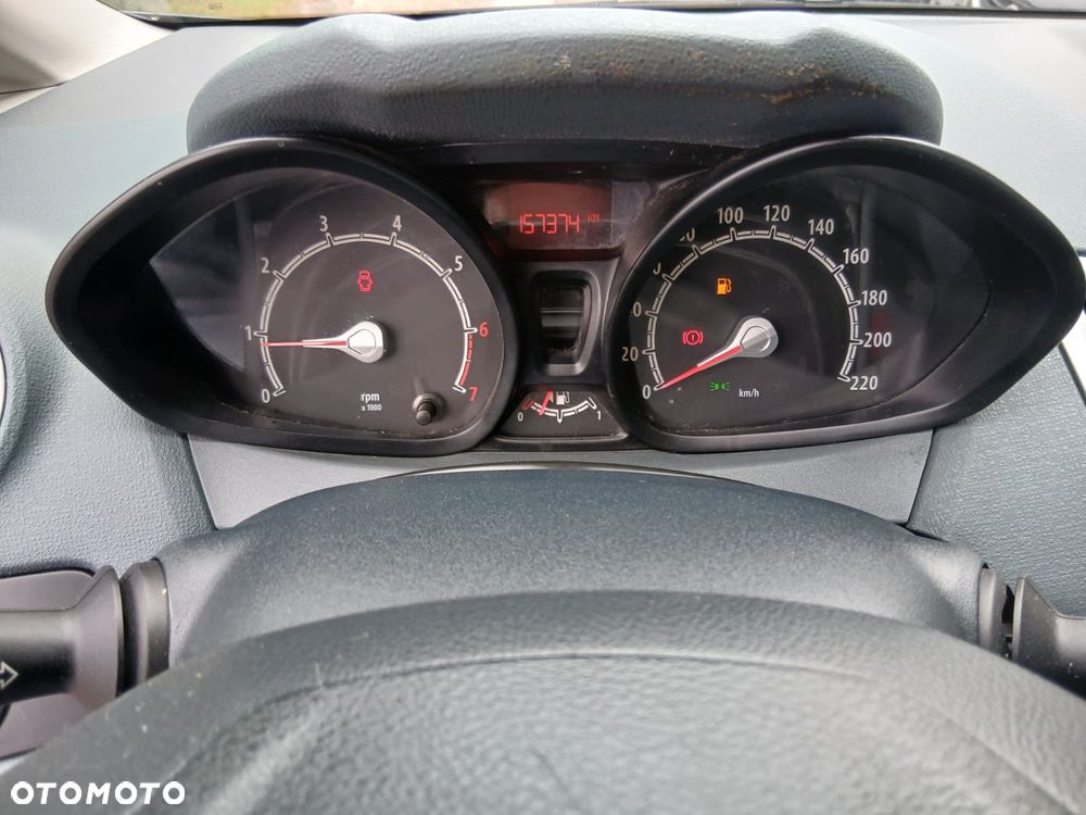 Ford Fiesta 1.25 Ambiente - 23