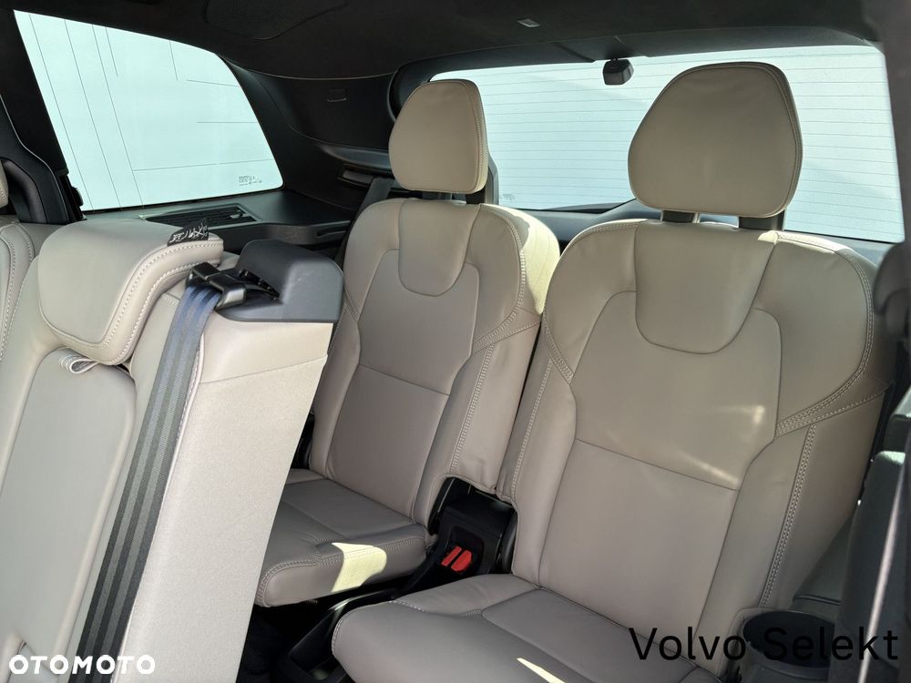 Volvo XC 90 - 26