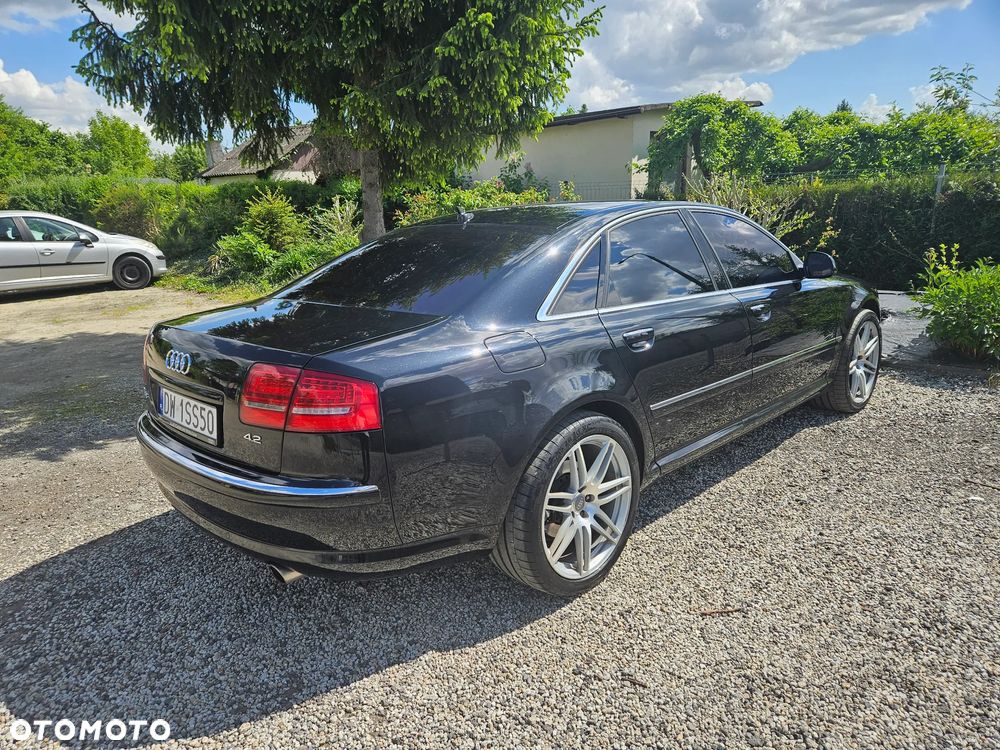 Audi A8 4.2 FSI Quattro - 25