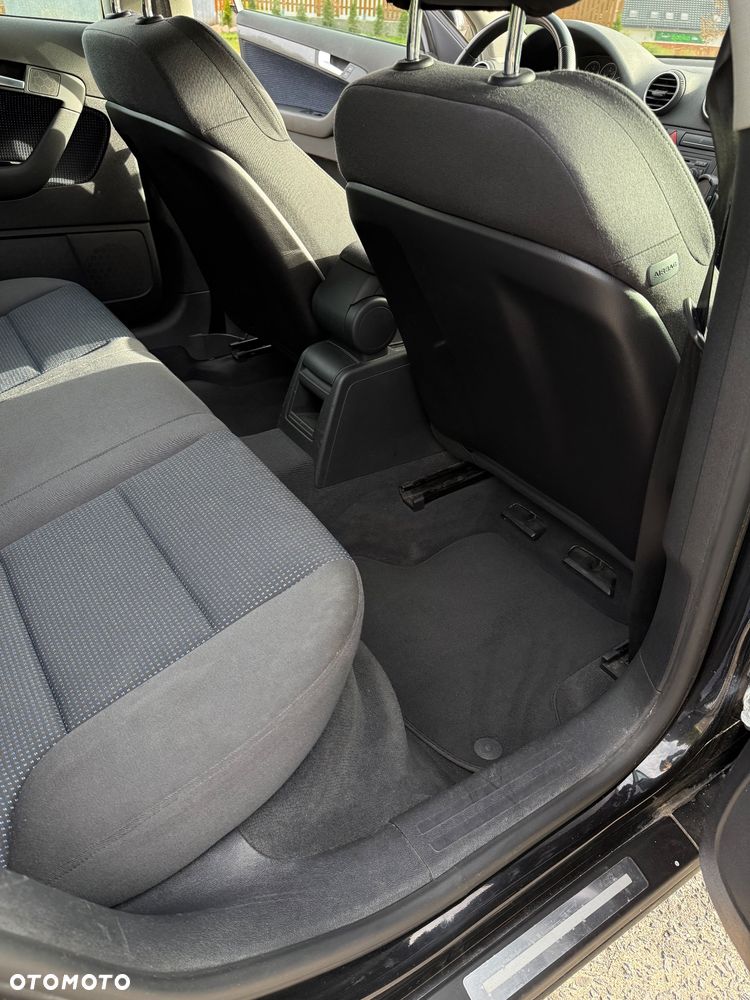 Audi A3 Sportback 2.0 FSI Ambiente - 15