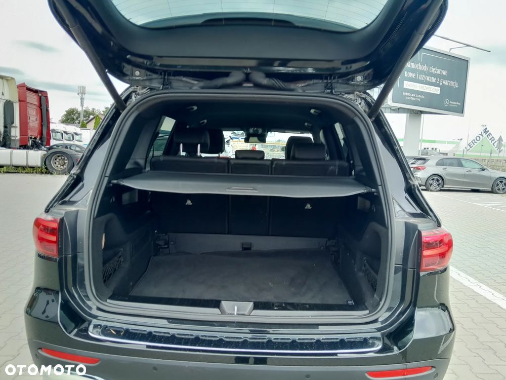 Mercedes-Benz GLB 200 Progressive 7G-DCT - 17