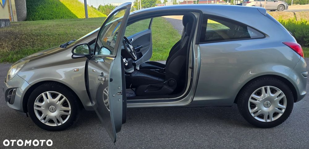 Opel Corsa 1.4 T Enjoy S&S - 17