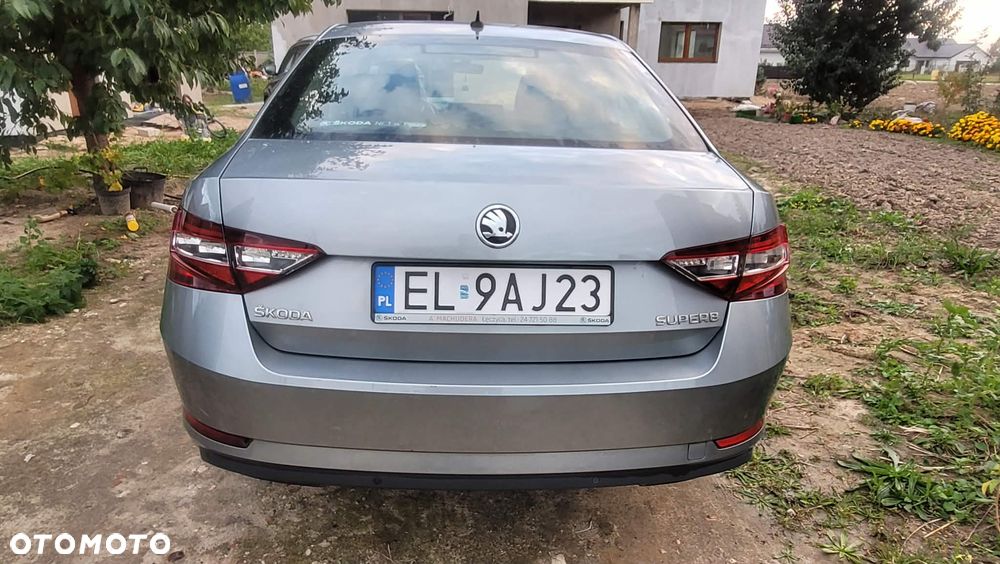 Skoda Superb 2.0 TDI Ambition - 5