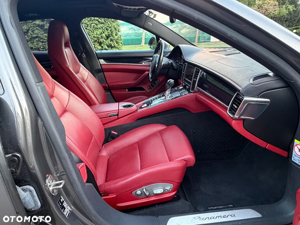 Porsche Panamera - 15
