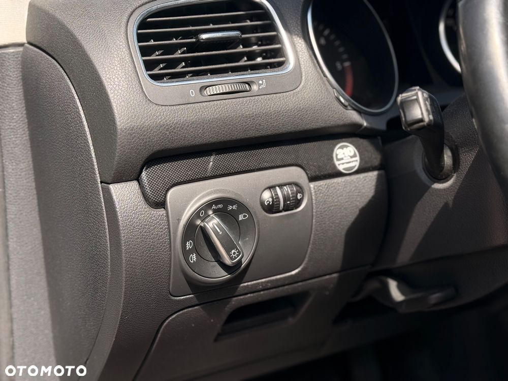 Volkswagen Golf 2.0 TDI DSG Edition - 17