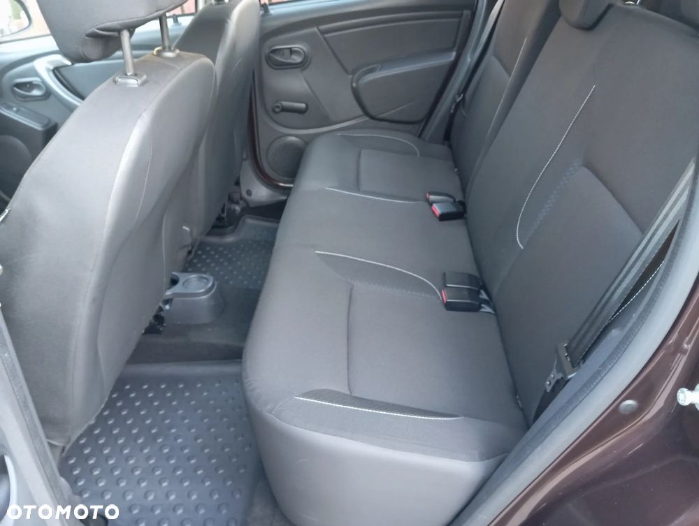 Dacia Duster 1.6 SCe Laureate S&S - 6