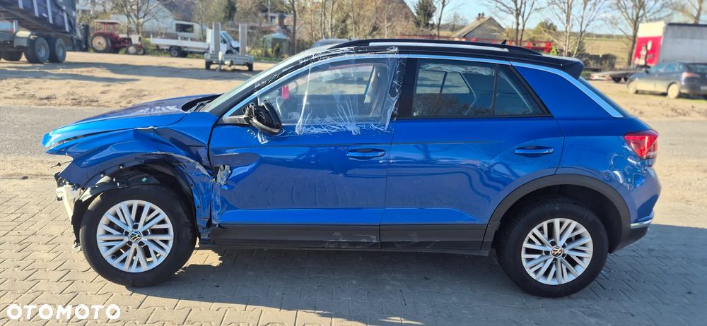 Volkswagen T-Roc - 4