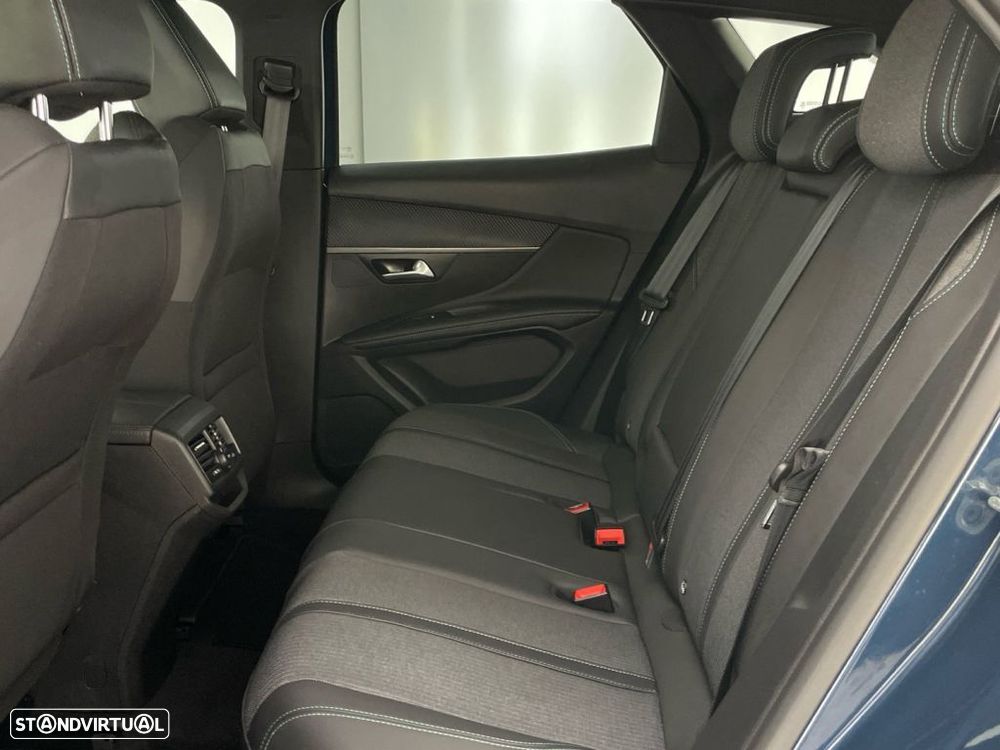 Peugeot 3008 1.2 PureTech Allure - 12