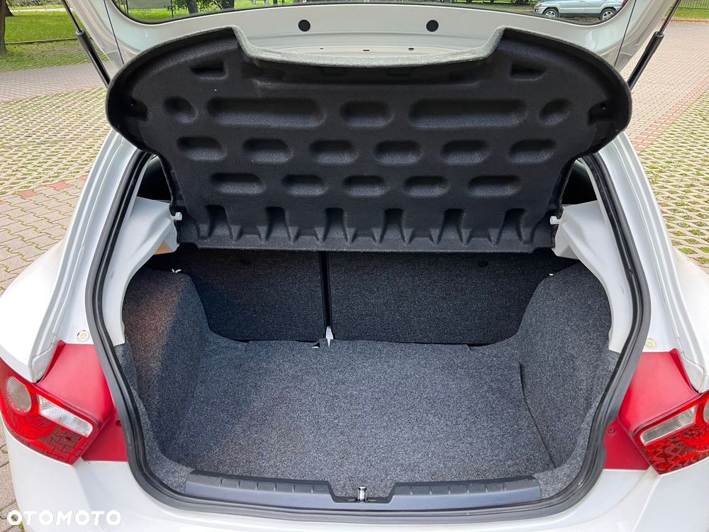 Seat Ibiza SC 1.6 16V DSG Style - 19