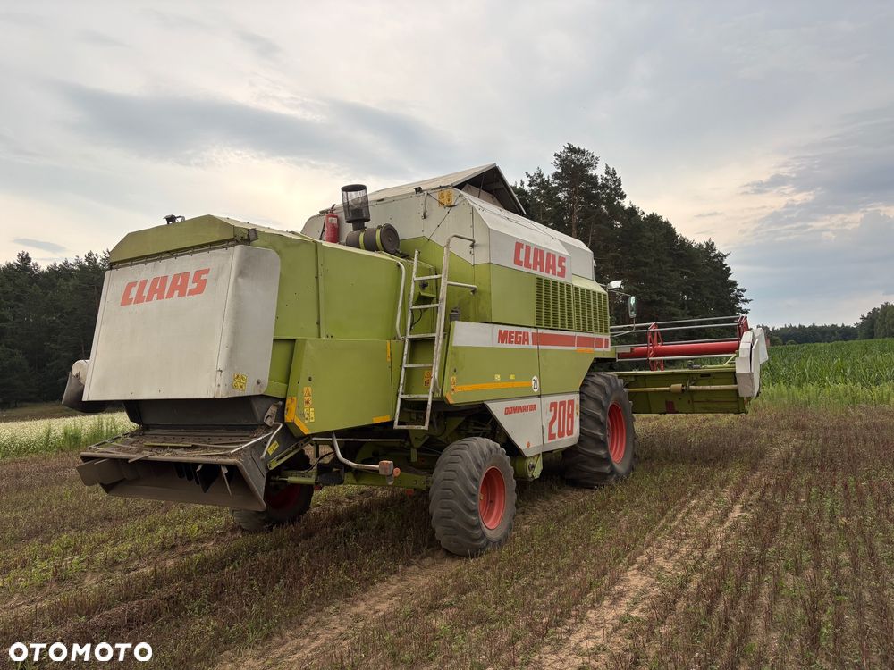 Claas Mega 208 - 4