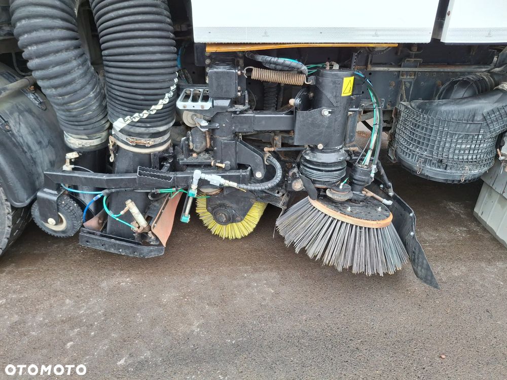 Mercedes-Benz Axor 1829 Zamiatarka FAUN Viajet 2010r EUnited PM10 Karcher Przebieg 76 Tyś KM Euro 5 - 5