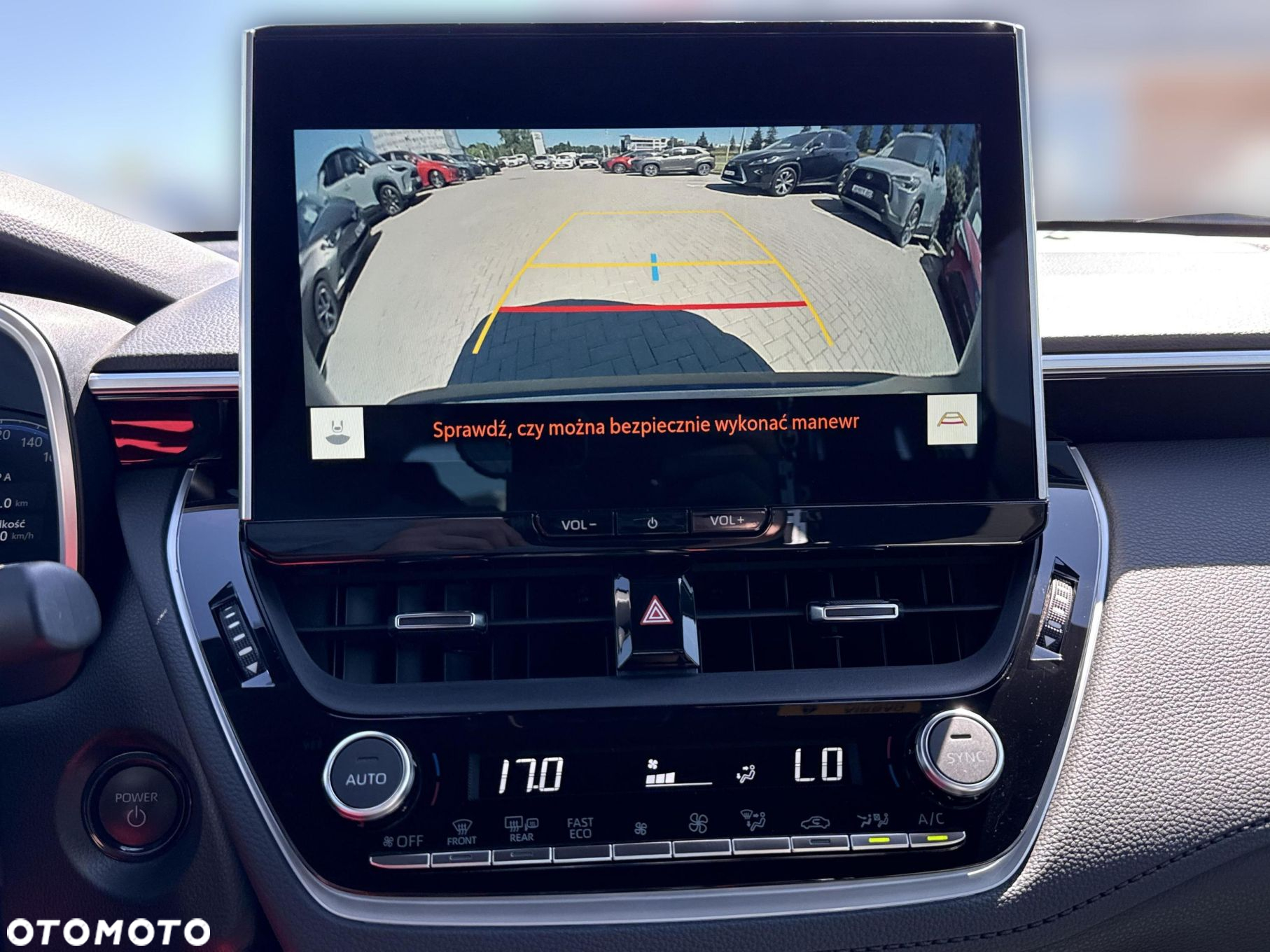 Toyota Corolla Cross 2.0 Hybrid Comfort - 14