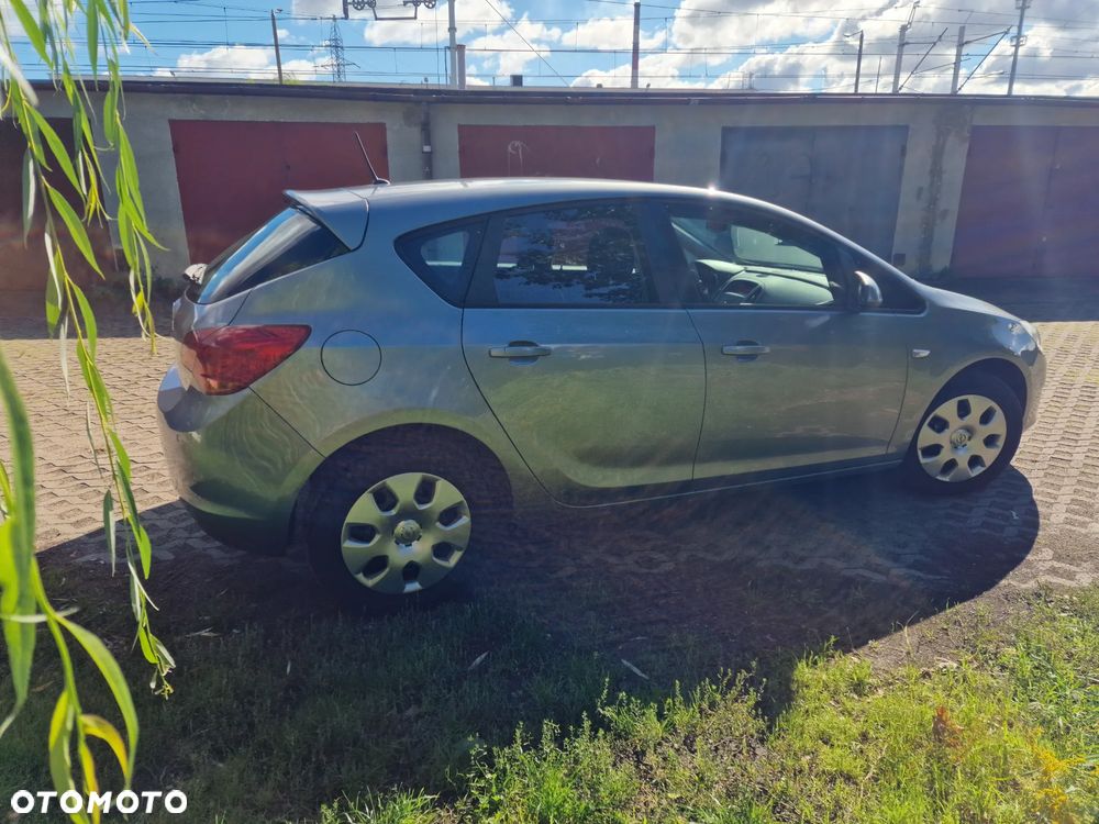 Opel Astra 1.6 Automatik - 6