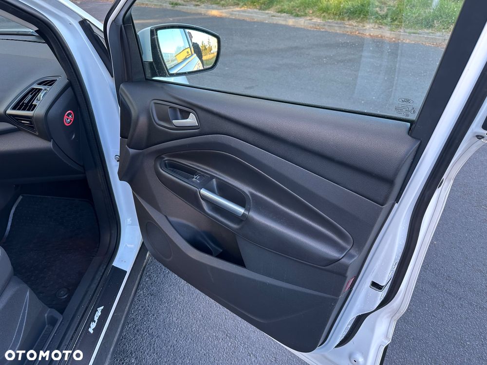 Ford Kuga - 14