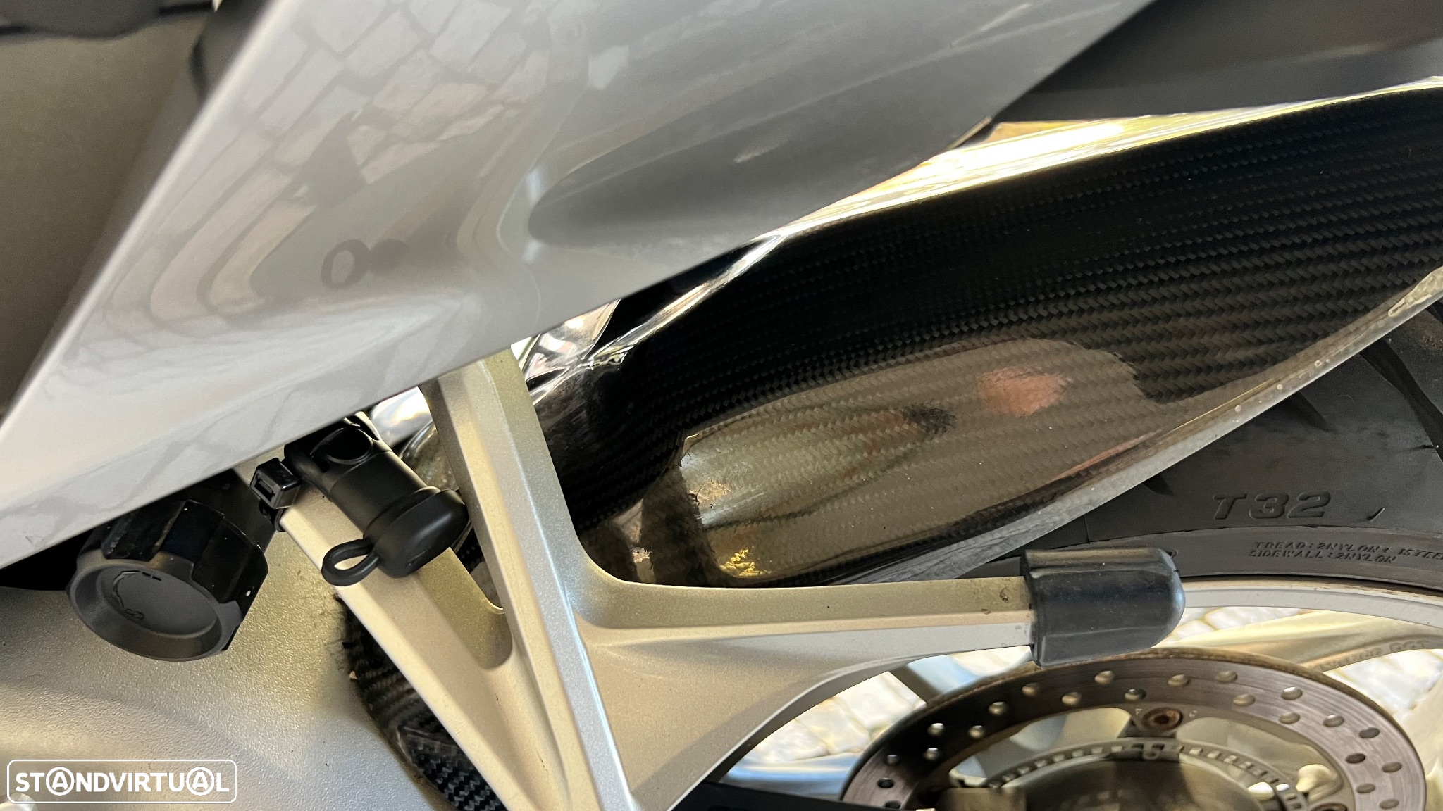 Honda VFR VFR 1200 F - 25