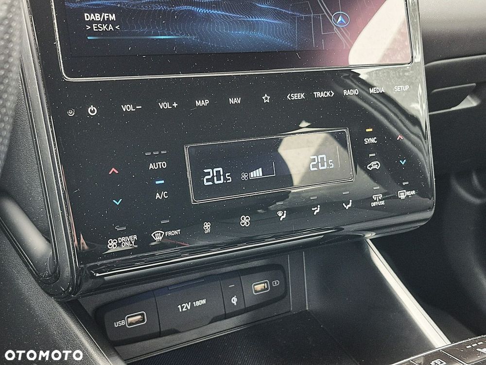 Hyundai Tucson 1.6 T-GDi HEV Modern 2WD - 36