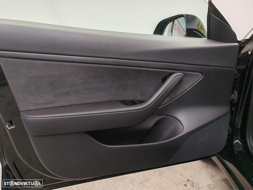 Tesla Model 3 Standard Range Plus RWD - 18