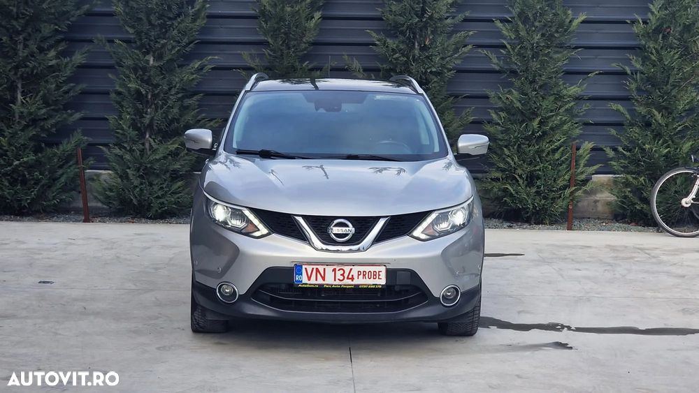 Nissan Qashqai 1.6 DCI Xtronic TEKNA - 3