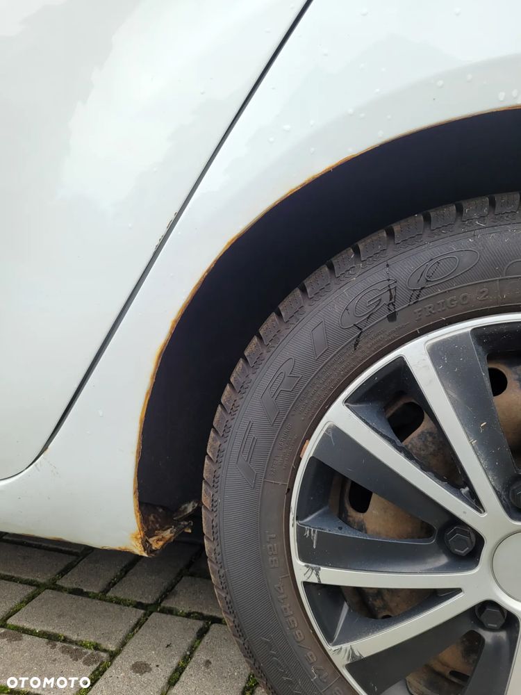 Ford Fiesta 1.4 TDCI - 11