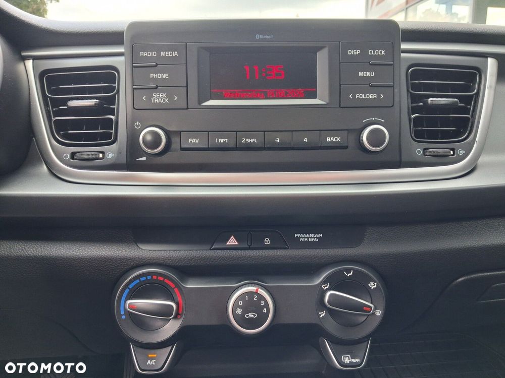 Kia Rio - 13