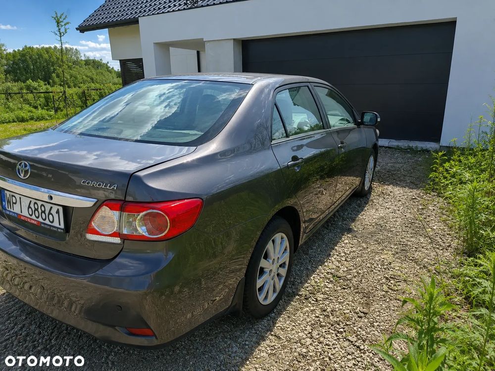 Toyota Corolla - 5