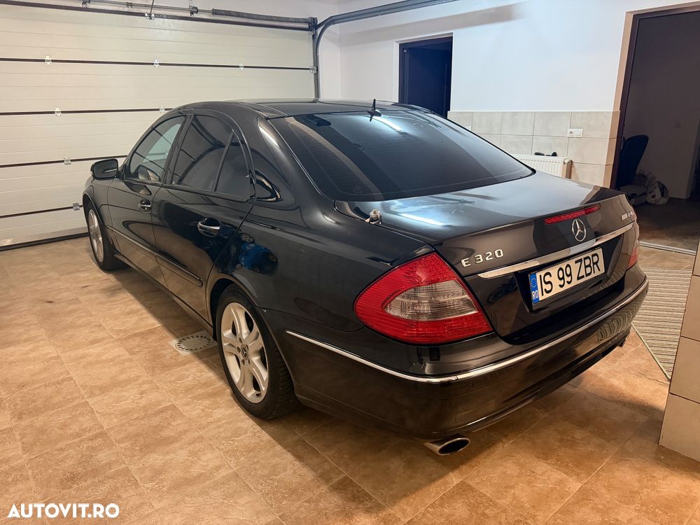 Mercedes-Benz E - 1