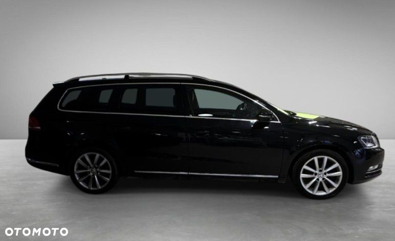 Volkswagen Passat 1.6 TDI DPF BlueMot Comfortline - 3