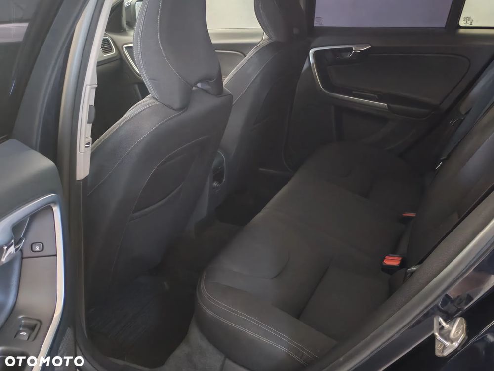 Volvo V60 D2 Drive-E Kinetic - 20