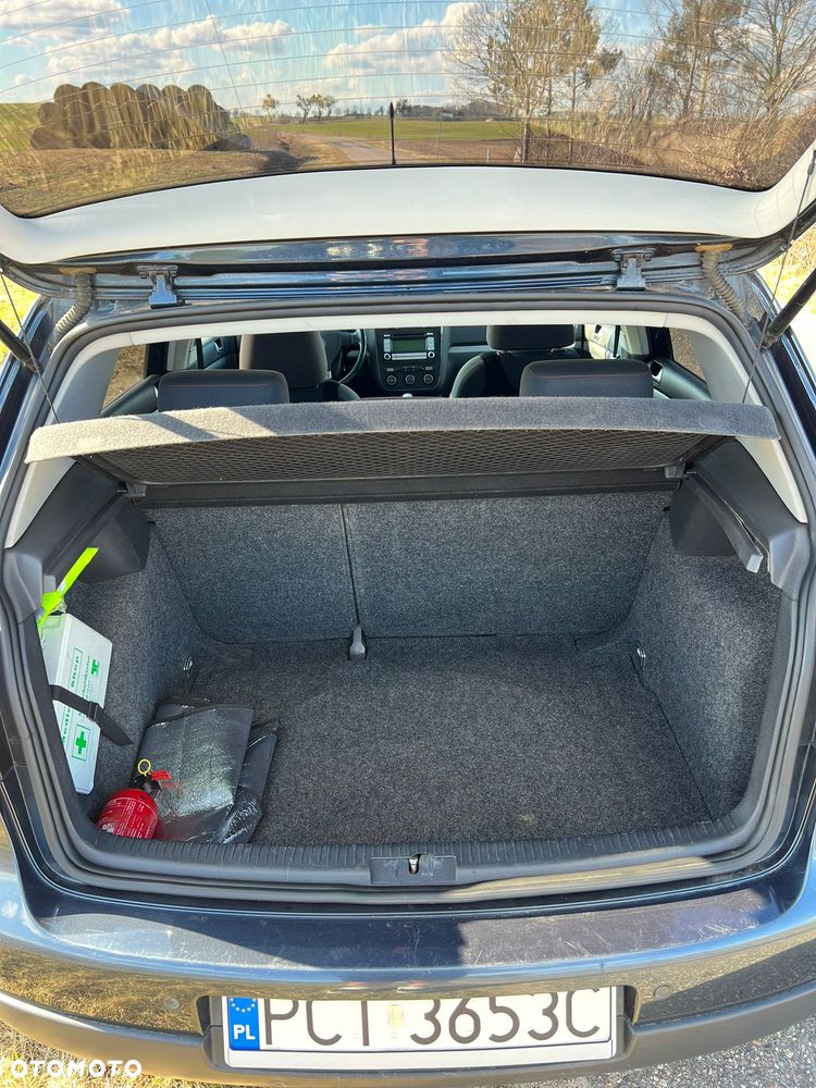 Volkswagen Golf - 18