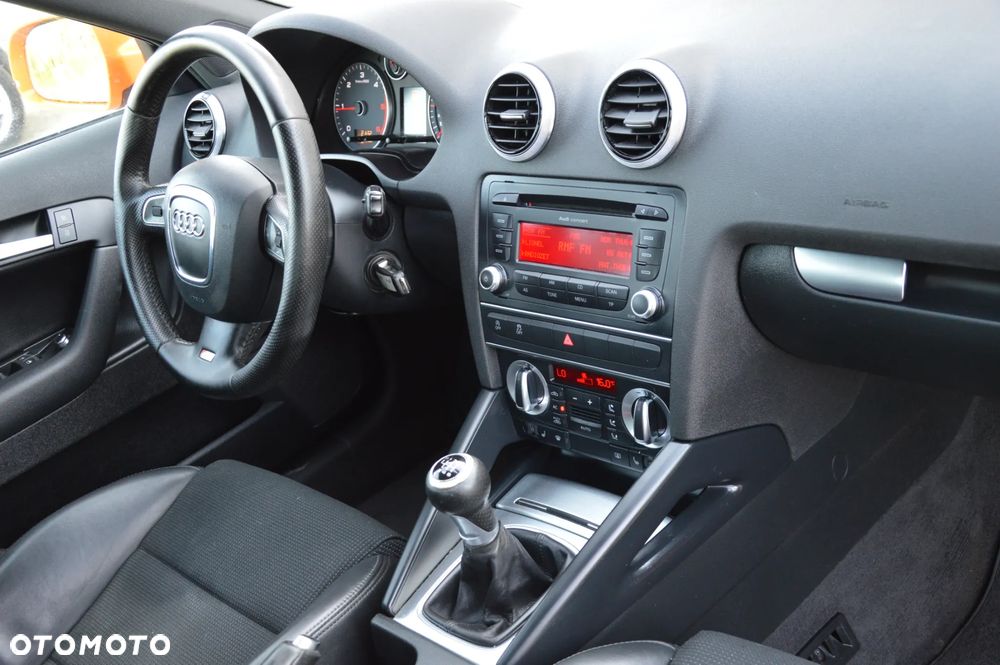 Audi A3 Sportback 2.0 TDI DPF S line Sportpaket plus - 13