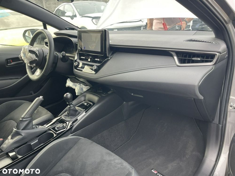 Toyota GR Corolla - 11
