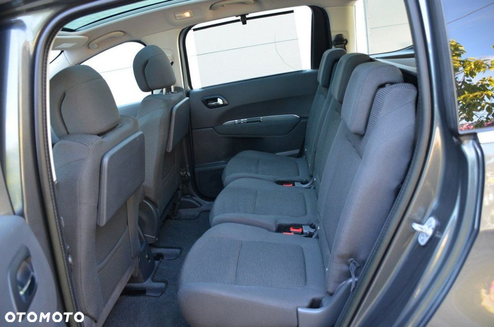 Peugeot 5008 - 28