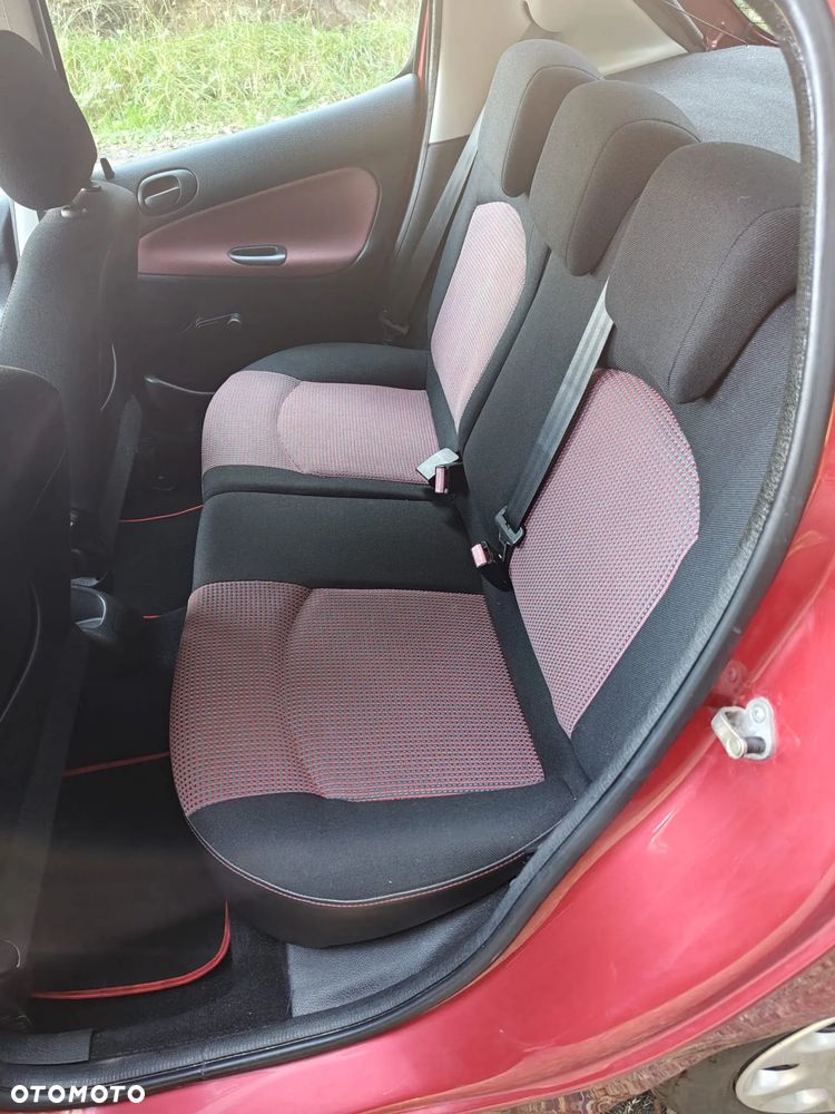 Peugeot 206 2005 photo 5