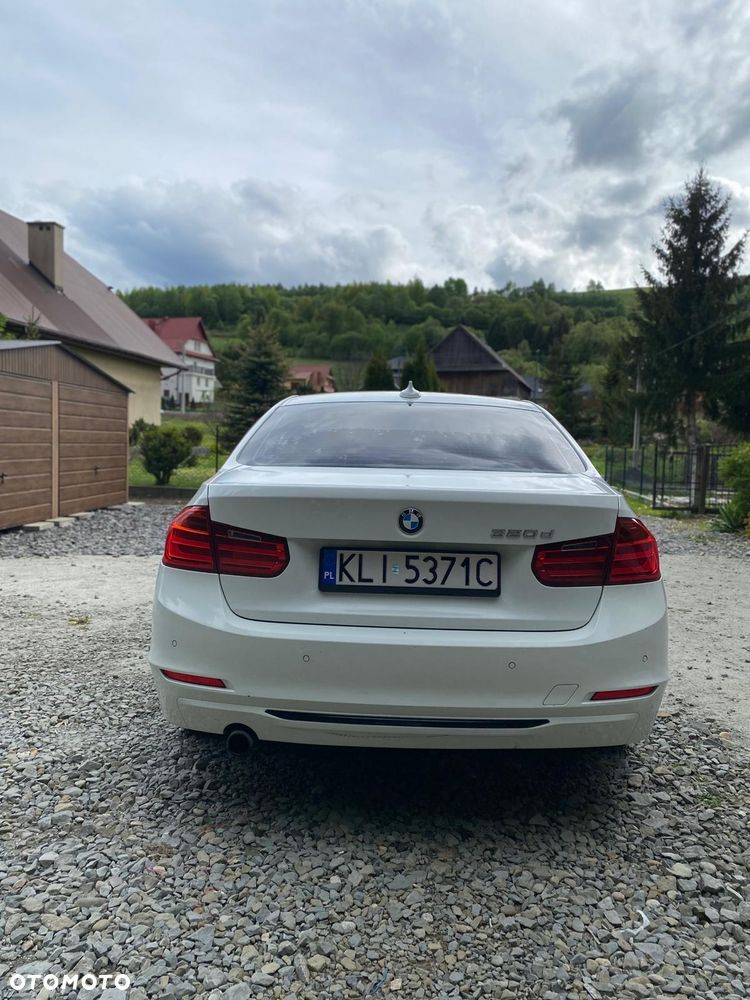 BMW Seria 3 320d - 8