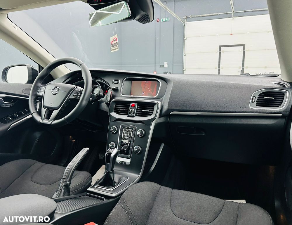 Volvo V40 D2 DRIVe Kinetic - 22