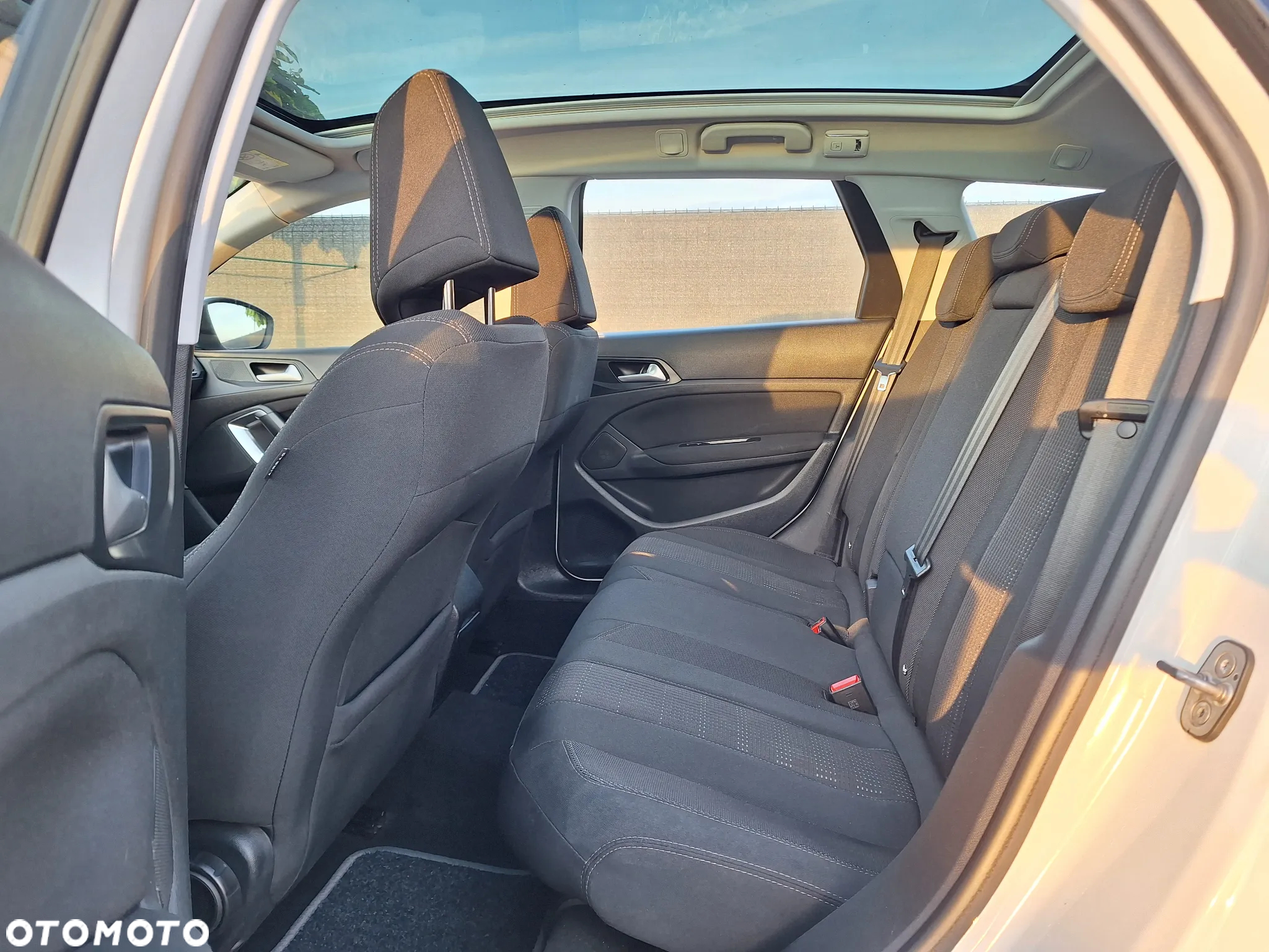Peugeot 308 SW BlueHDi 150 Stop & Start Allure - 6