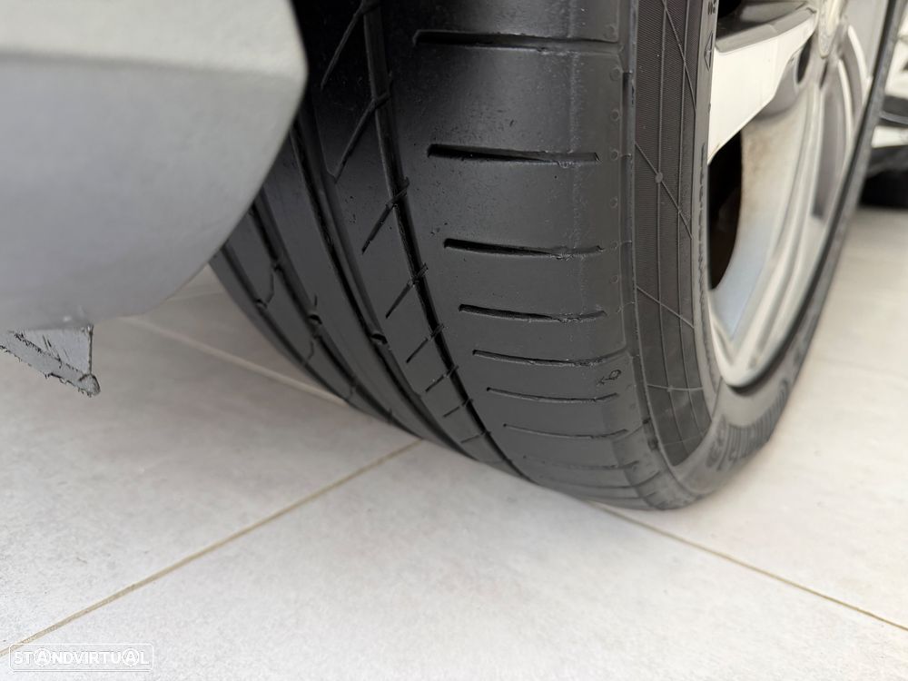 Mercedes-Benz E 220 CDi Avantgarde BE Auto.140g - 3