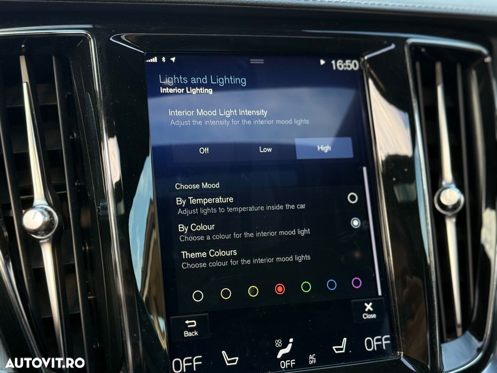 Volvo S60 T5 R-Design - 32