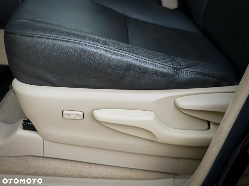 Toyota Land Cruiser LC 2.8 D-4D Prado - 26