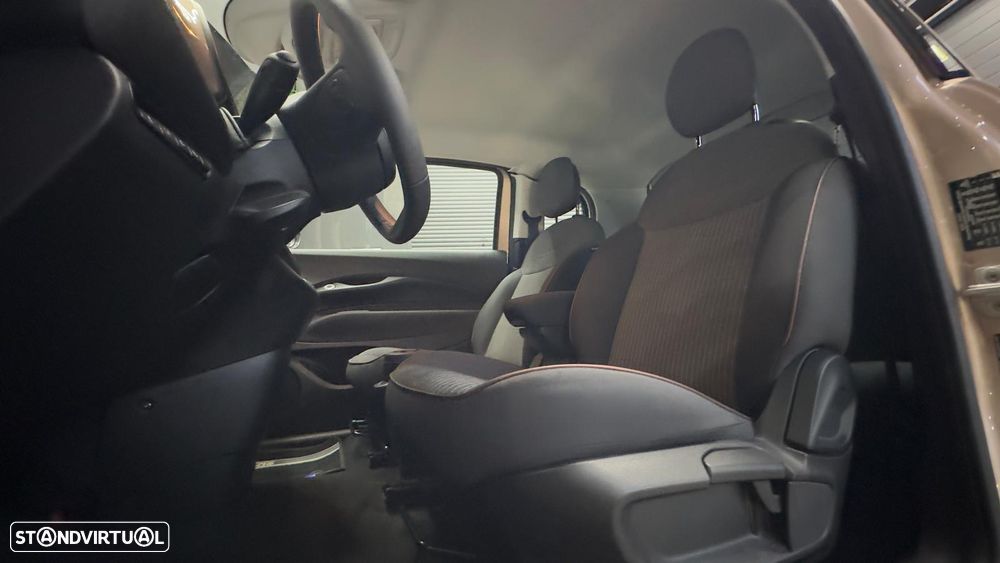 Fiat 500e 3 + 1 23,8kWh Icon - 39