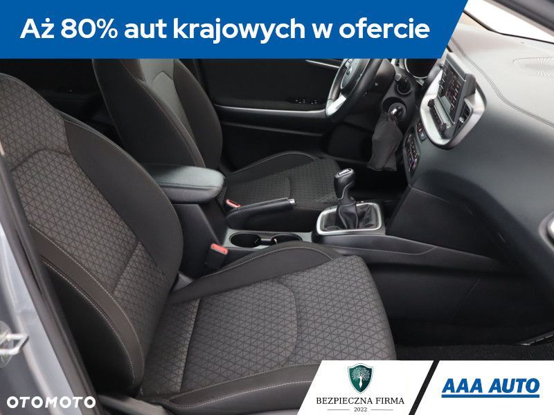 Kia Ceed - 11