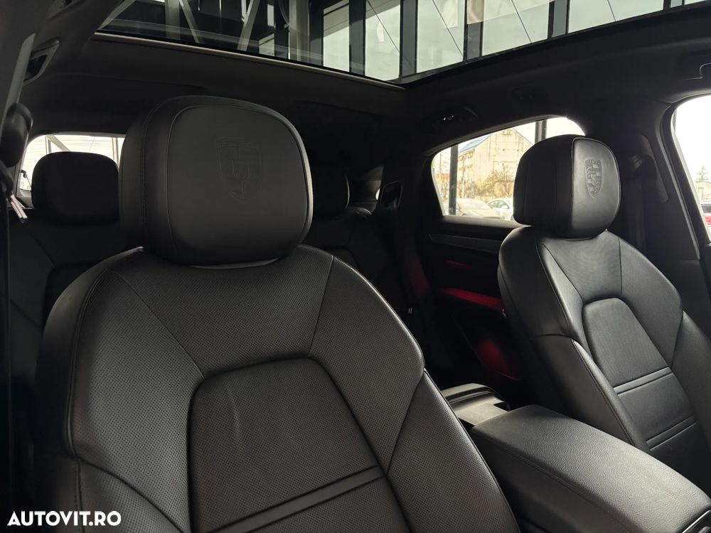 Porsche Cayenne Coupe Tiptronic S - 12