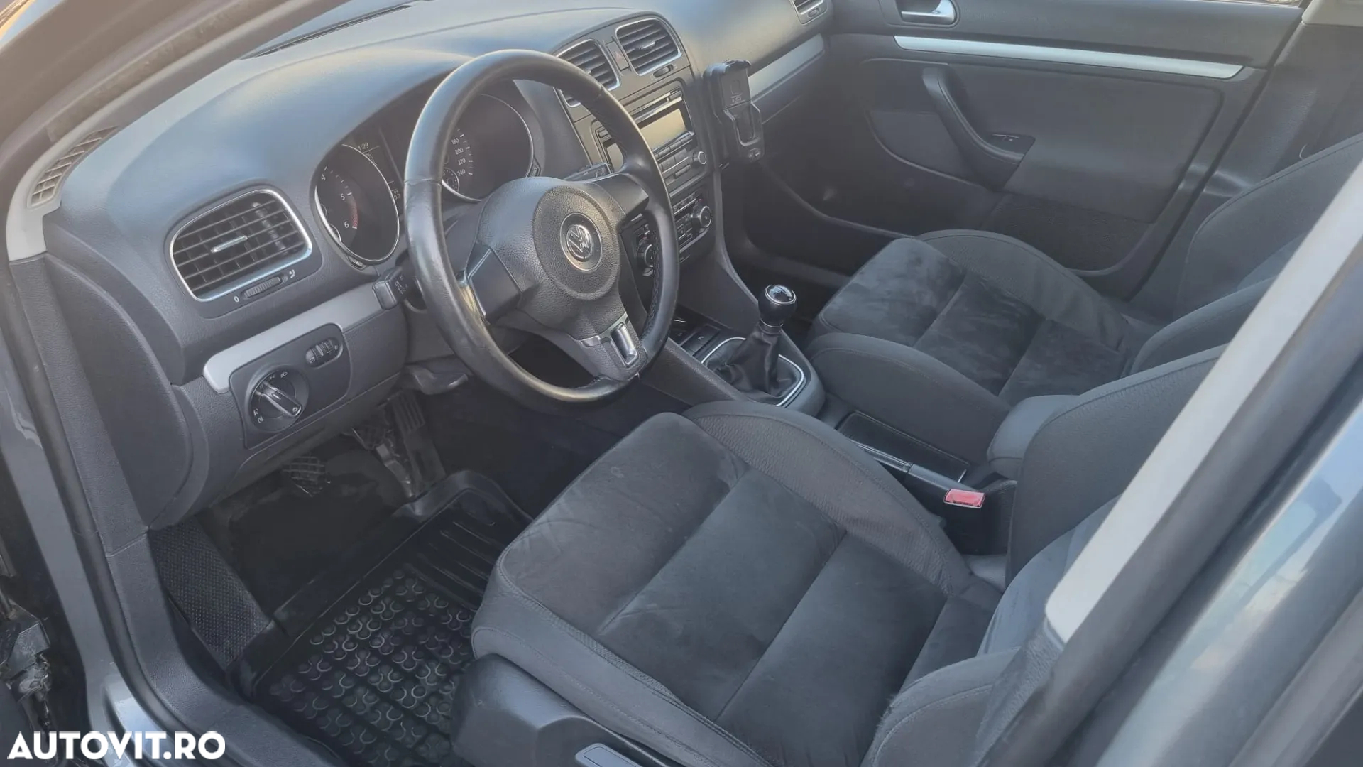 Volkswagen Golf 1.6 TDI BlueMotion Technology DPF Highline - 5