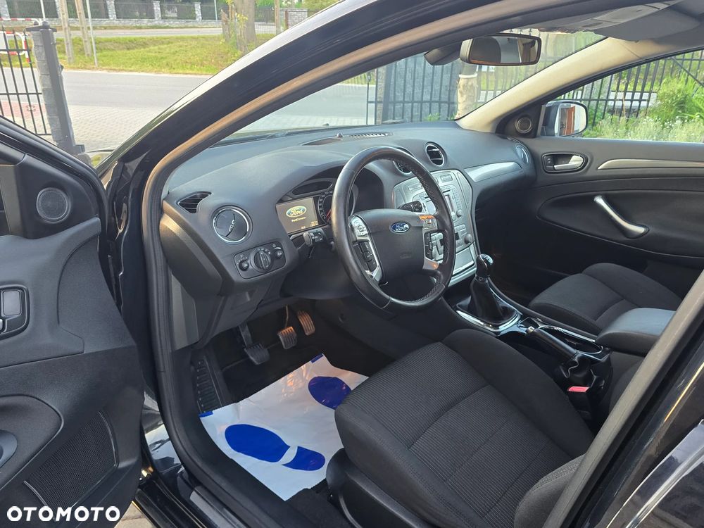Ford Mondeo 2.0 Viva Titanium - 27