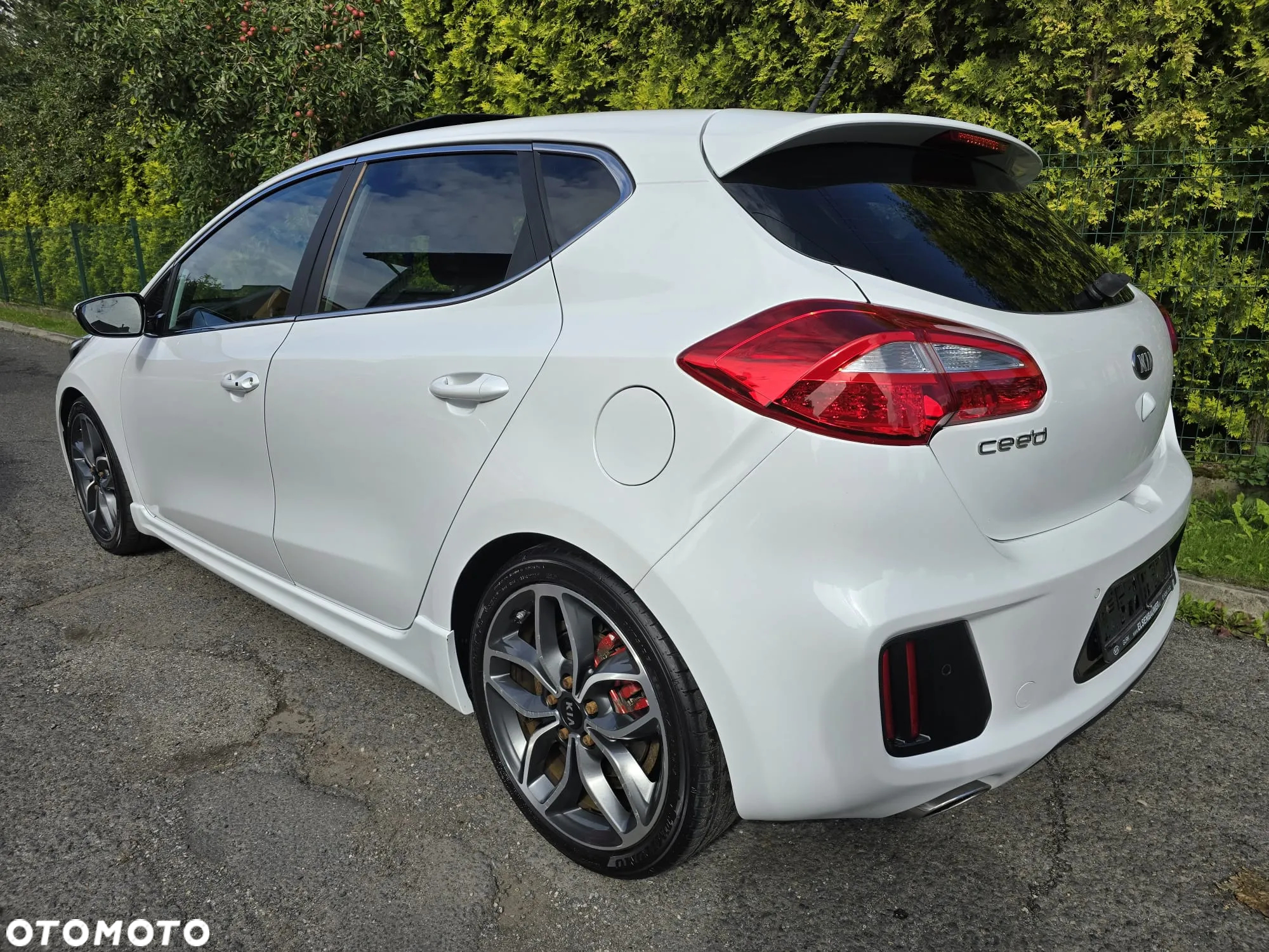 Kia Ceed 1.6 T-GDI GT - 12